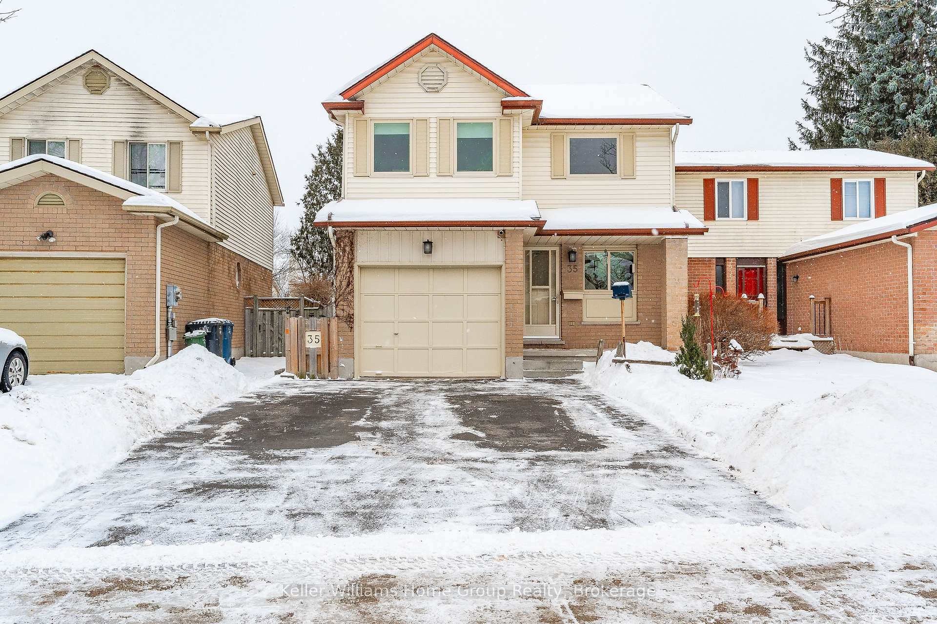 Photo 2 of 35 Walman Drive, Guelph, Kortright West — HOMEH