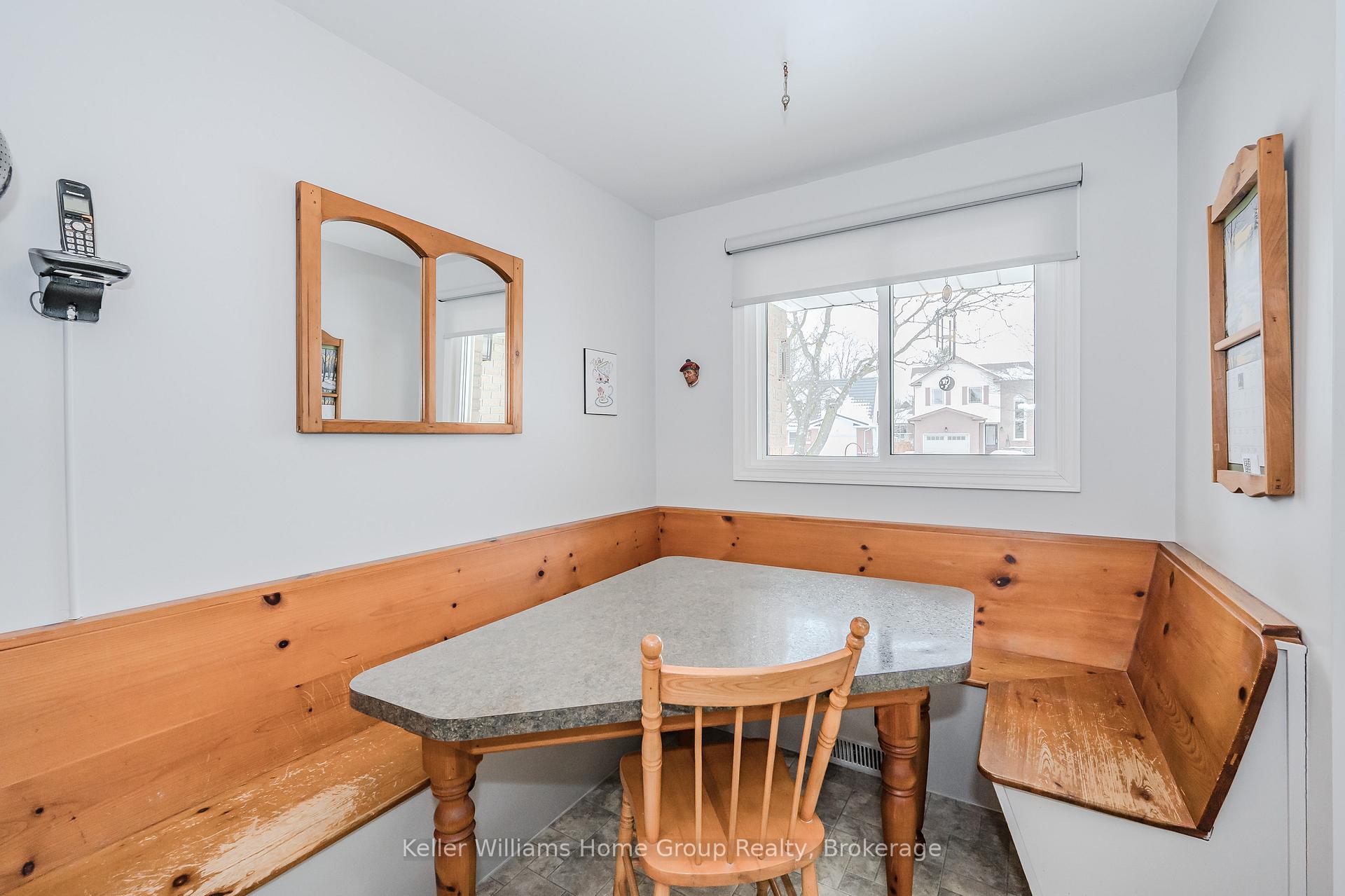 Photo 12 of 35 Walman Drive, Guelph, Kortright West — HOMEH