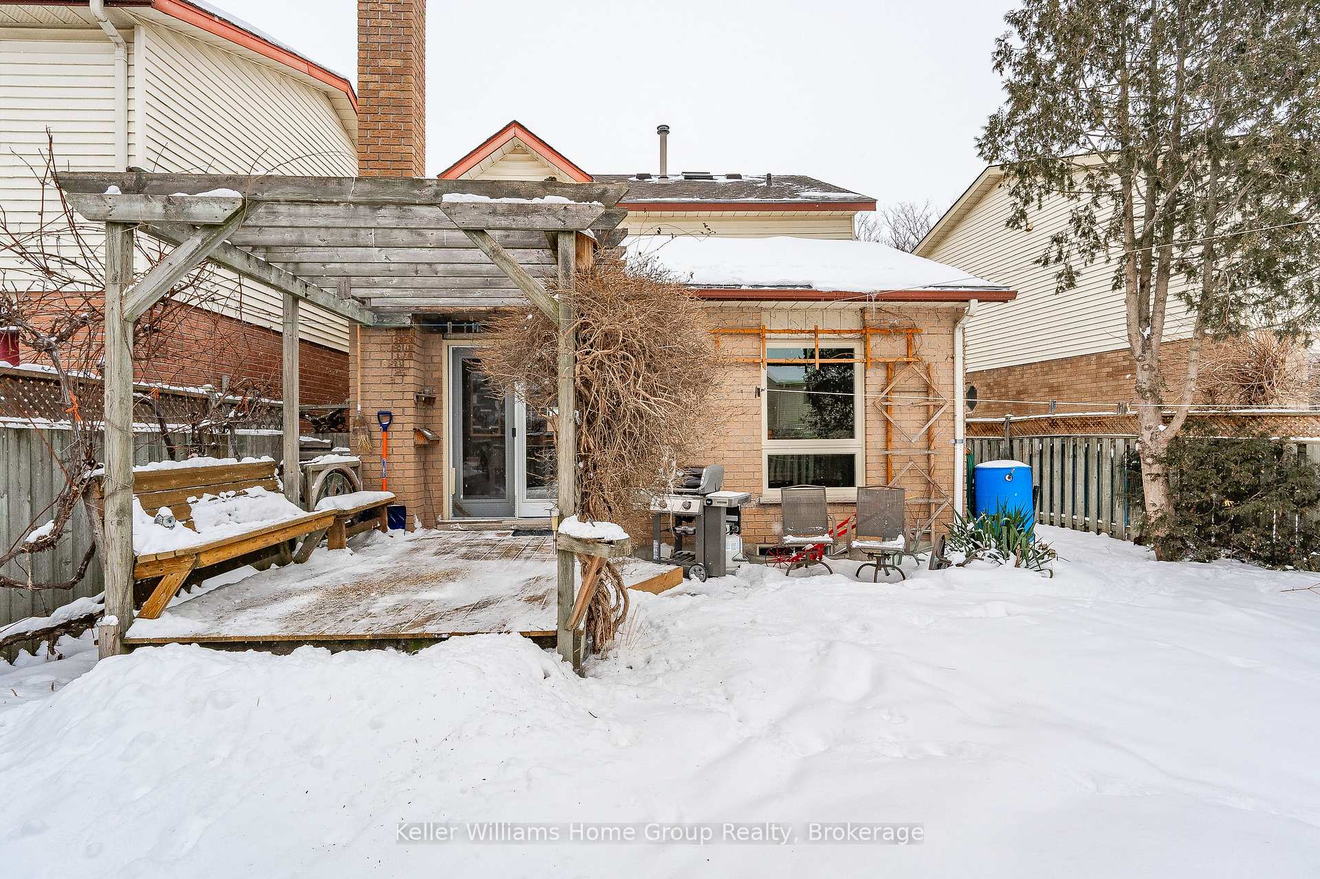 Photo 37 of 35 Walman Drive, Guelph, Kortright West — HOMEH