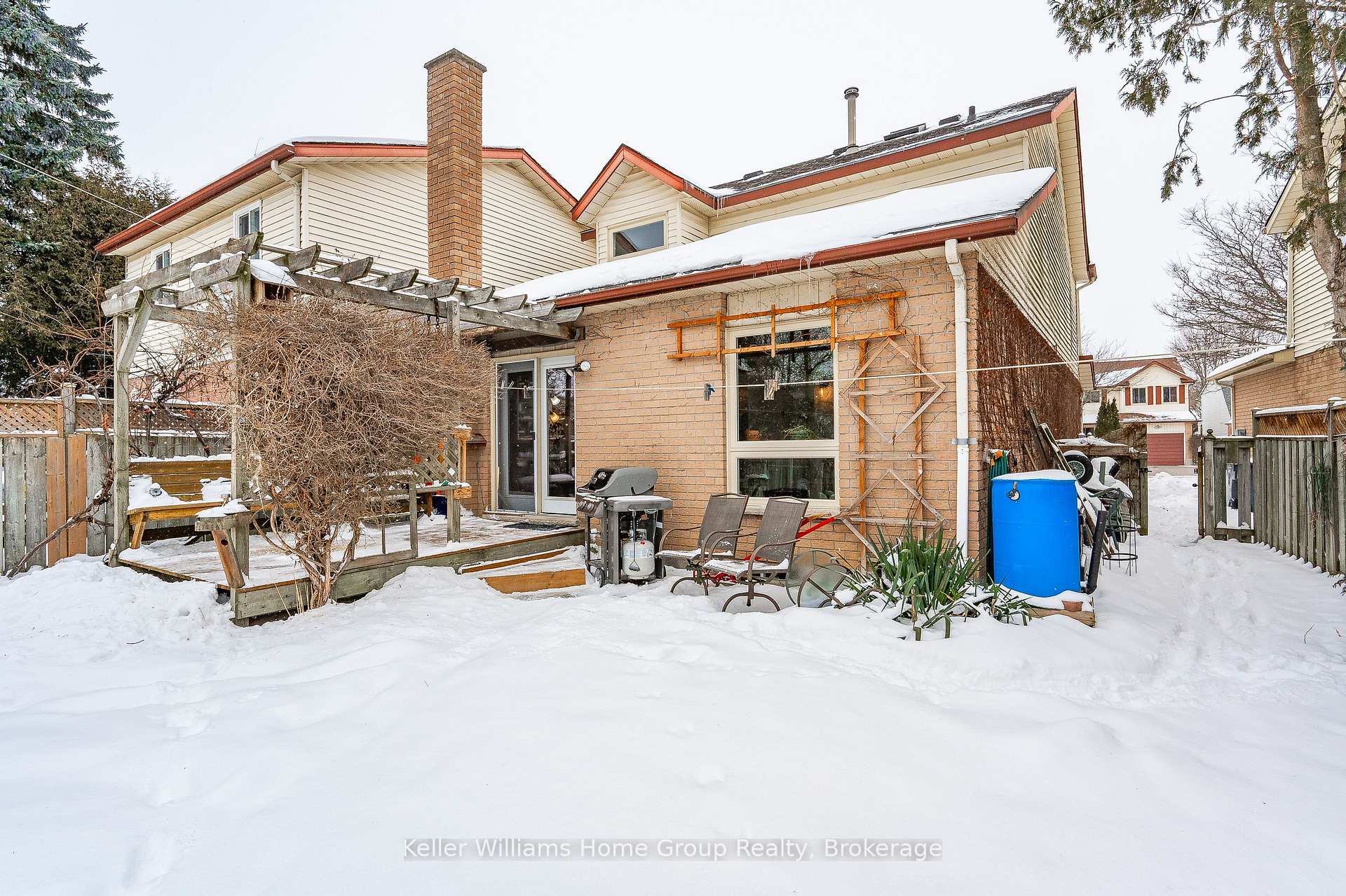 Photo 38 of 35 Walman Drive, Guelph, Kortright West — HOMEH