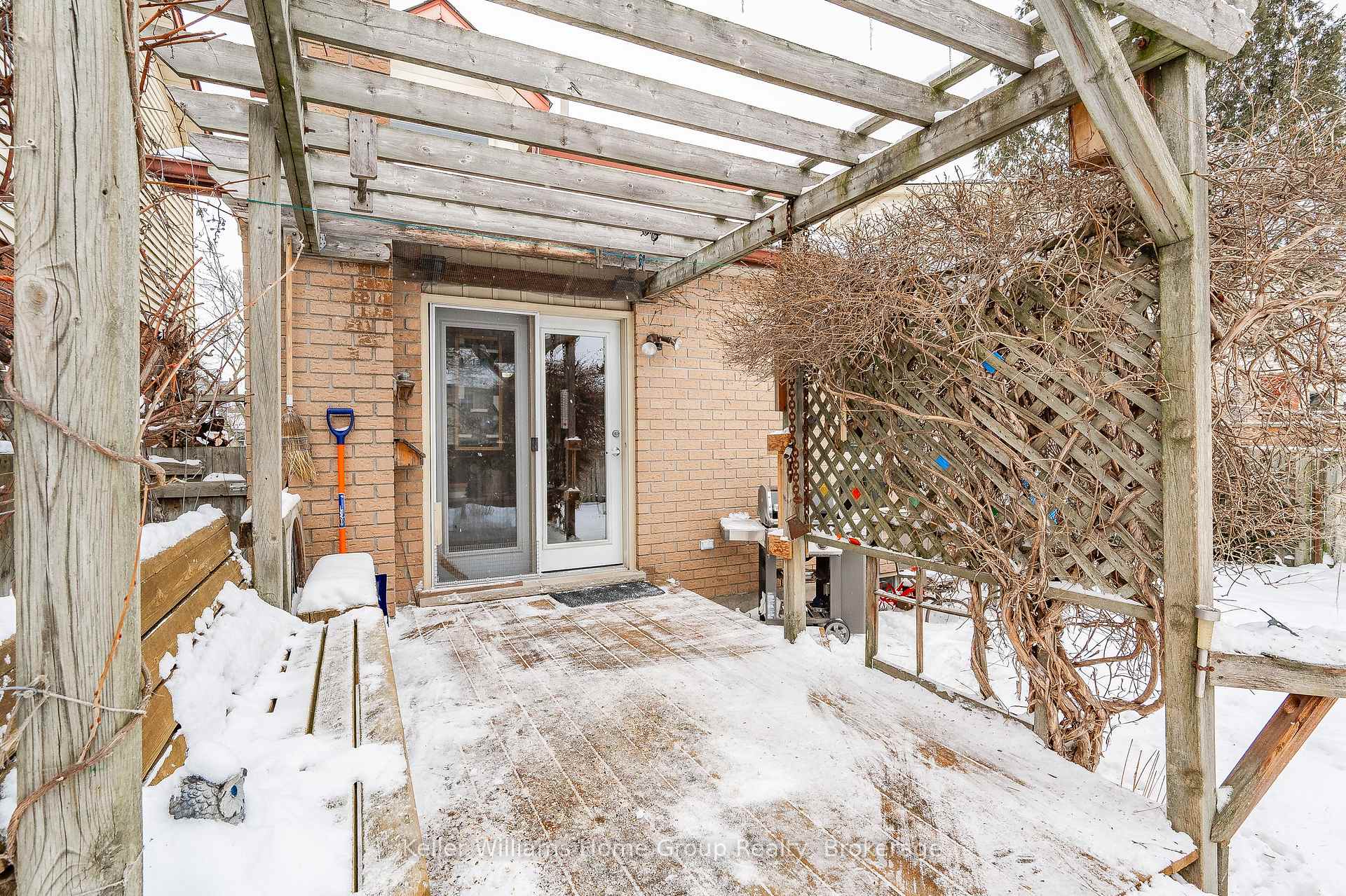 Photo 39 of 35 Walman Drive, Guelph, Kortright West — HOMEH