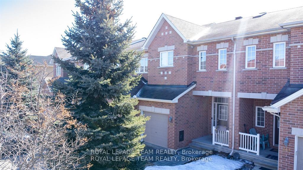 Photo 2 of 743 Bowercrest Crescent, Ottawa, Riverside South/Gloucester Glen — HOMEH