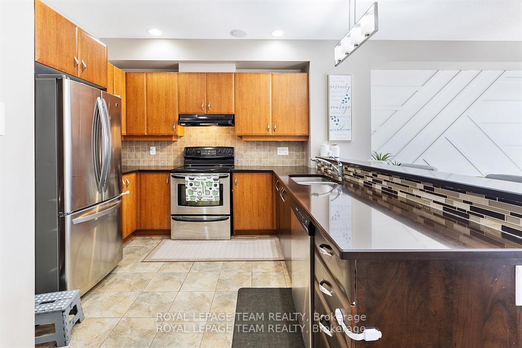 Photo 6 of 743 Bowercrest Crescent, Ottawa, Riverside South/Gloucester Glen — HOMEH