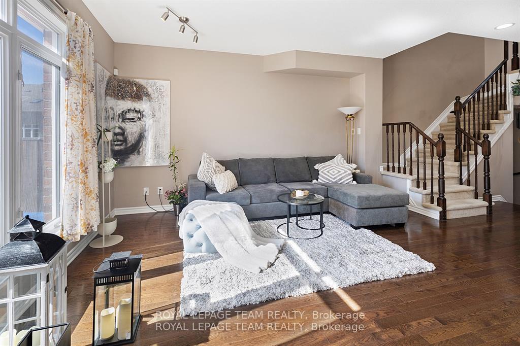 Photo 11 of 743 Bowercrest Crescent, Ottawa, Riverside South/Gloucester Glen — HOMEH