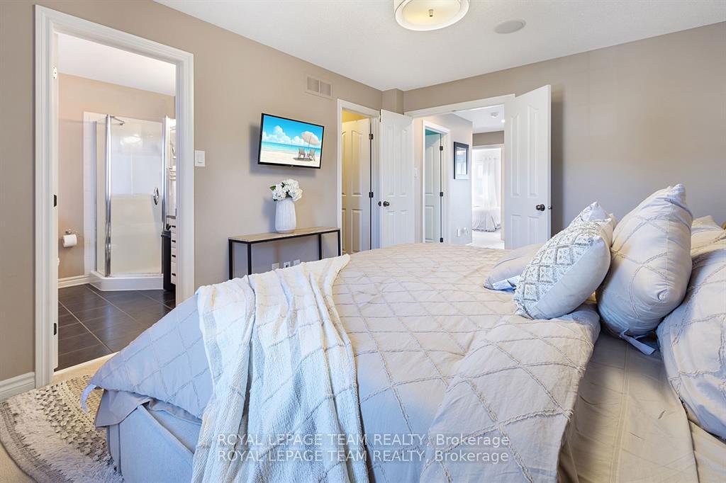 Photo 20 of 743 Bowercrest Crescent, Ottawa, Riverside South/Gloucester Glen — HOMEH