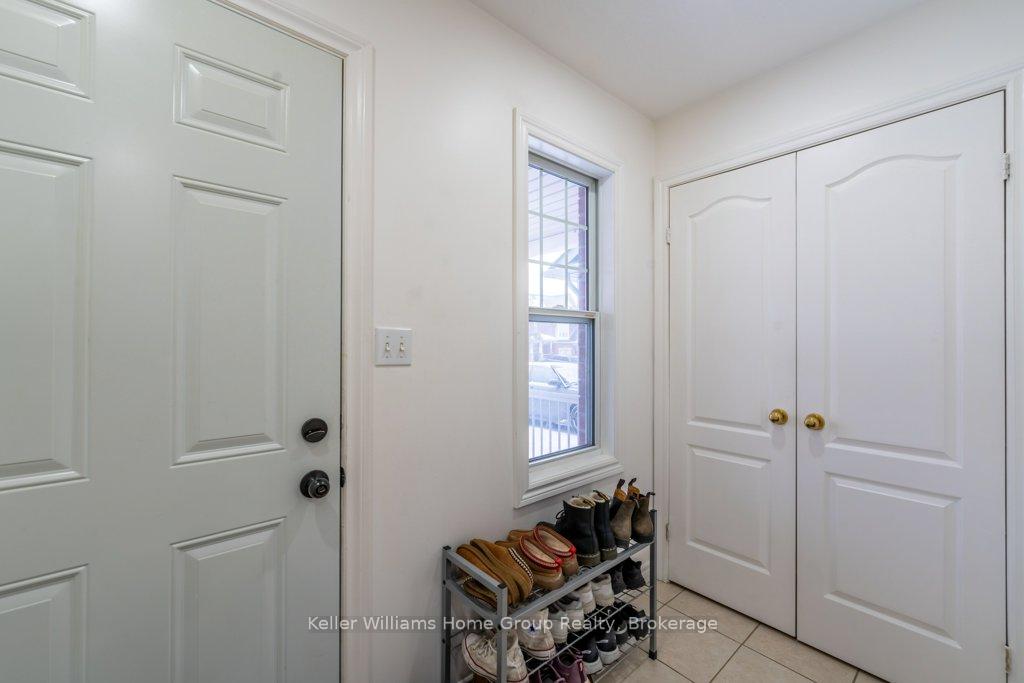 Photo 4 of 32 Darnell Road, Guelph, Kortright West — HOMEH