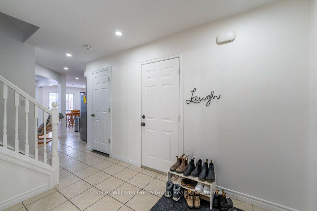 Photo 5 of 32 Darnell Road, Guelph, Kortright West — HOMEH