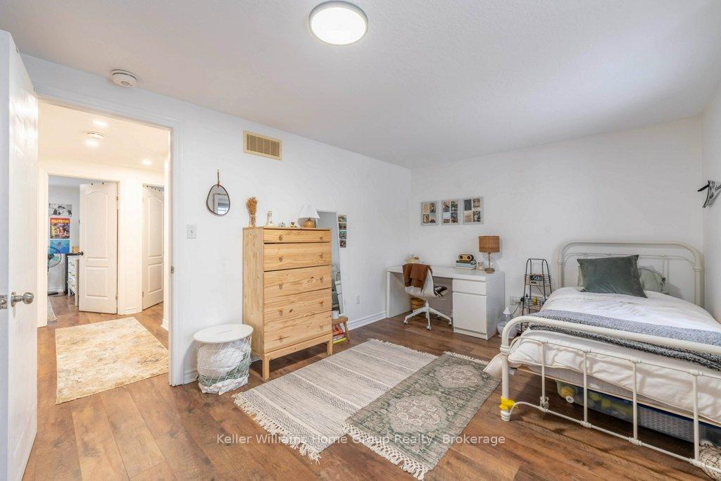 Photo 18 of 32 Darnell Road, Guelph, Kortright West — HOMEH