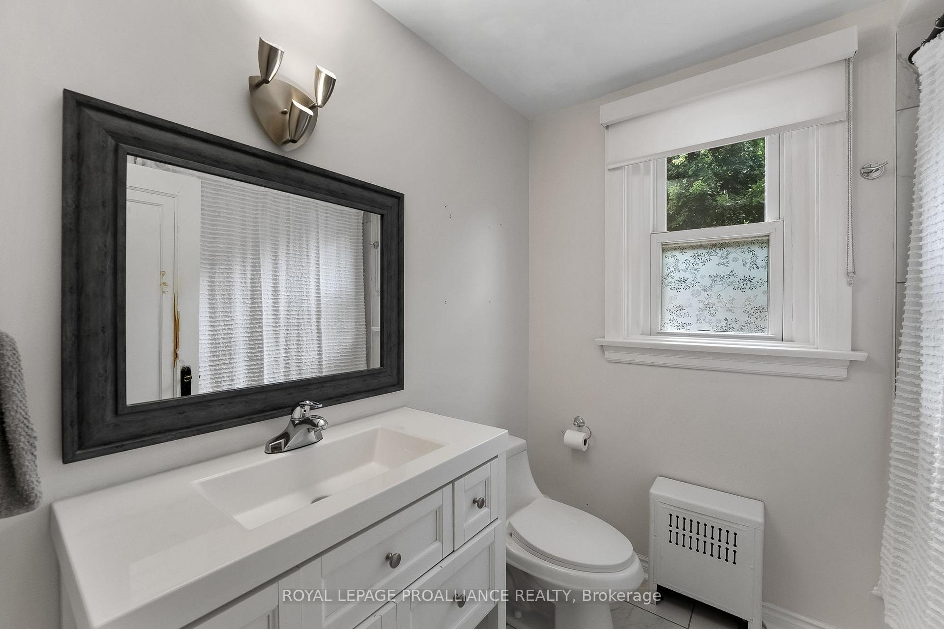 Photo 21 of 288 MacDonald Avenue, Belleville, Belleville Ward — HOMEH