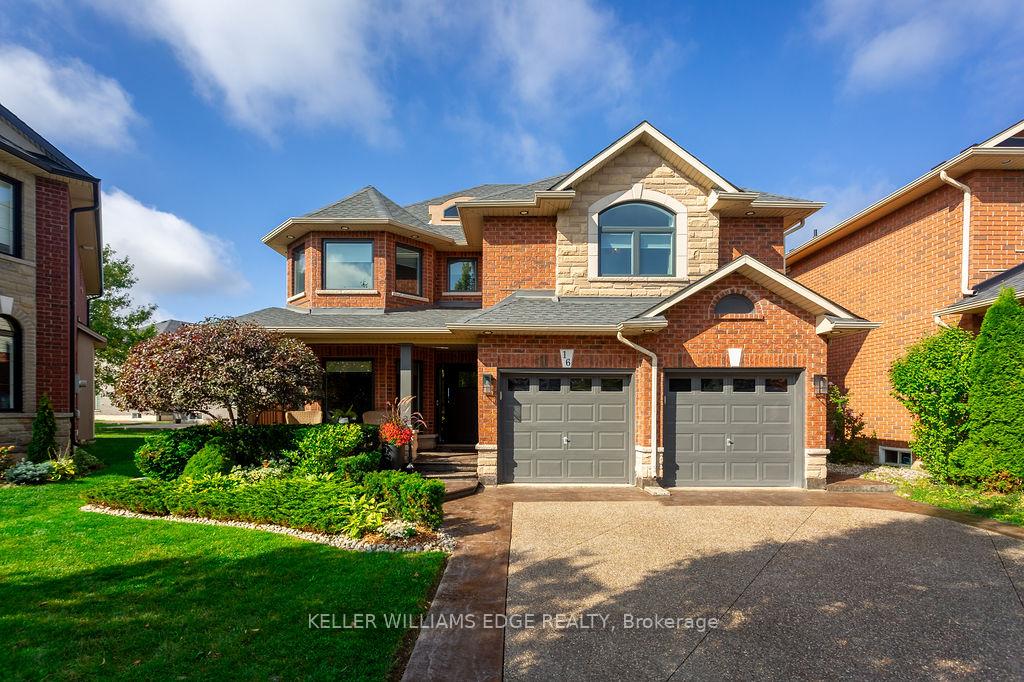 Photo 1 of 16 Edgecroft Crescent, Hamilton, Stoney Creek Mountain — HOMEH