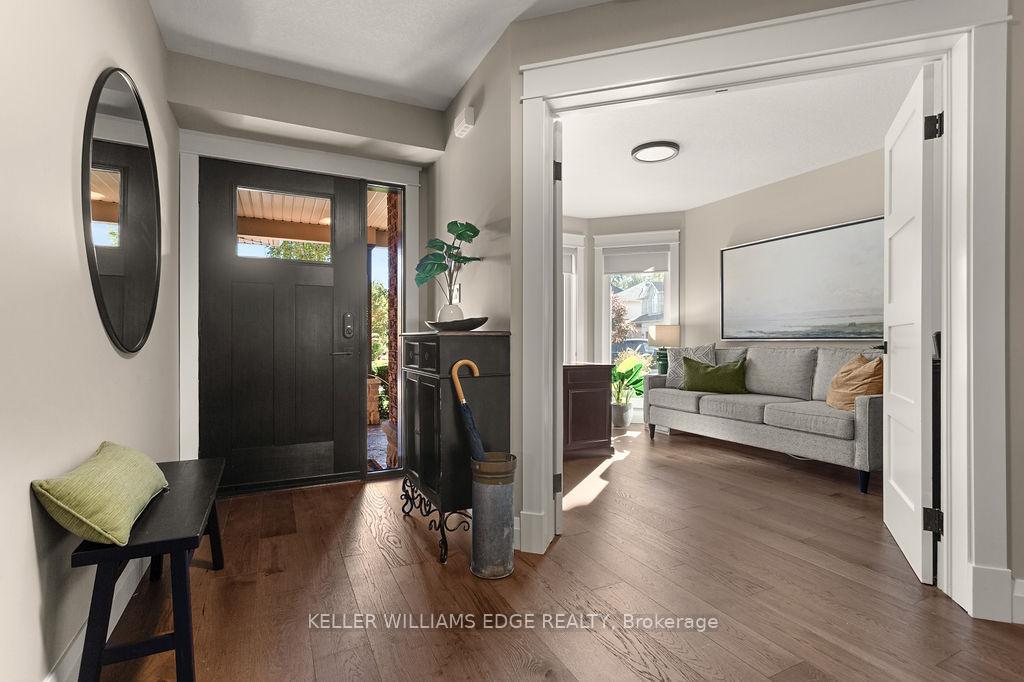 Photo 7 of 16 Edgecroft Crescent, Hamilton, Stoney Creek Mountain — HOMEH
