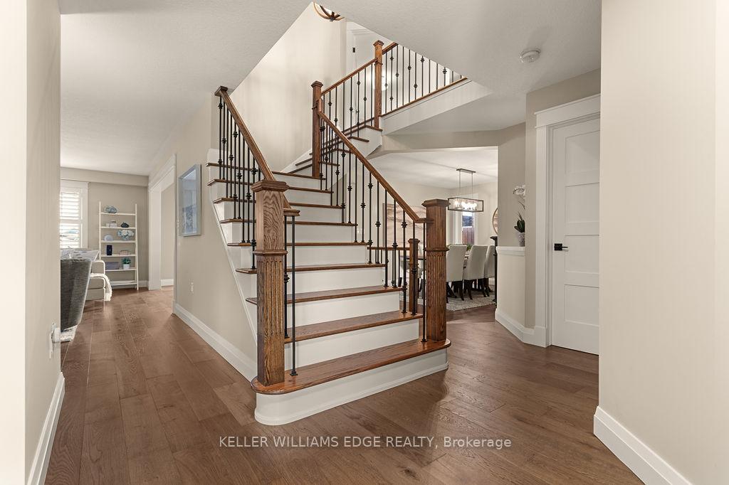 Photo 10 of 16 Edgecroft Crescent, Hamilton, Stoney Creek Mountain — HOMEH