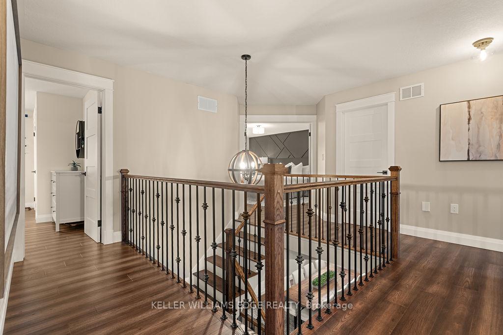 Photo 23 of 16 Edgecroft Crescent, Hamilton, Stoney Creek Mountain — HOMEH