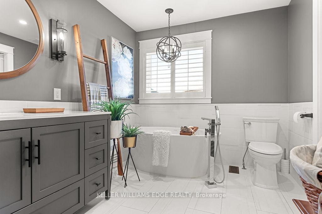Photo 38 of 16 Edgecroft Crescent, Hamilton, Stoney Creek Mountain — HOMEH