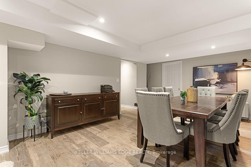 Photo 40 of 16 Edgecroft Crescent, Hamilton, Stoney Creek Mountain — HOMEH