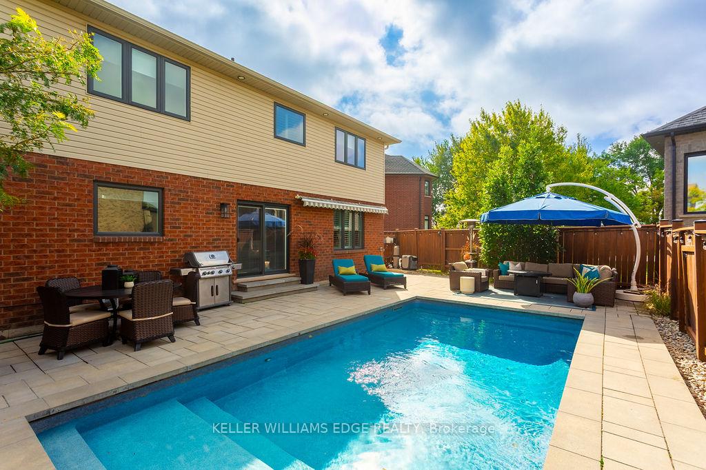 Photo 47 of 16 Edgecroft Crescent, Hamilton, Stoney Creek Mountain — HOMEH