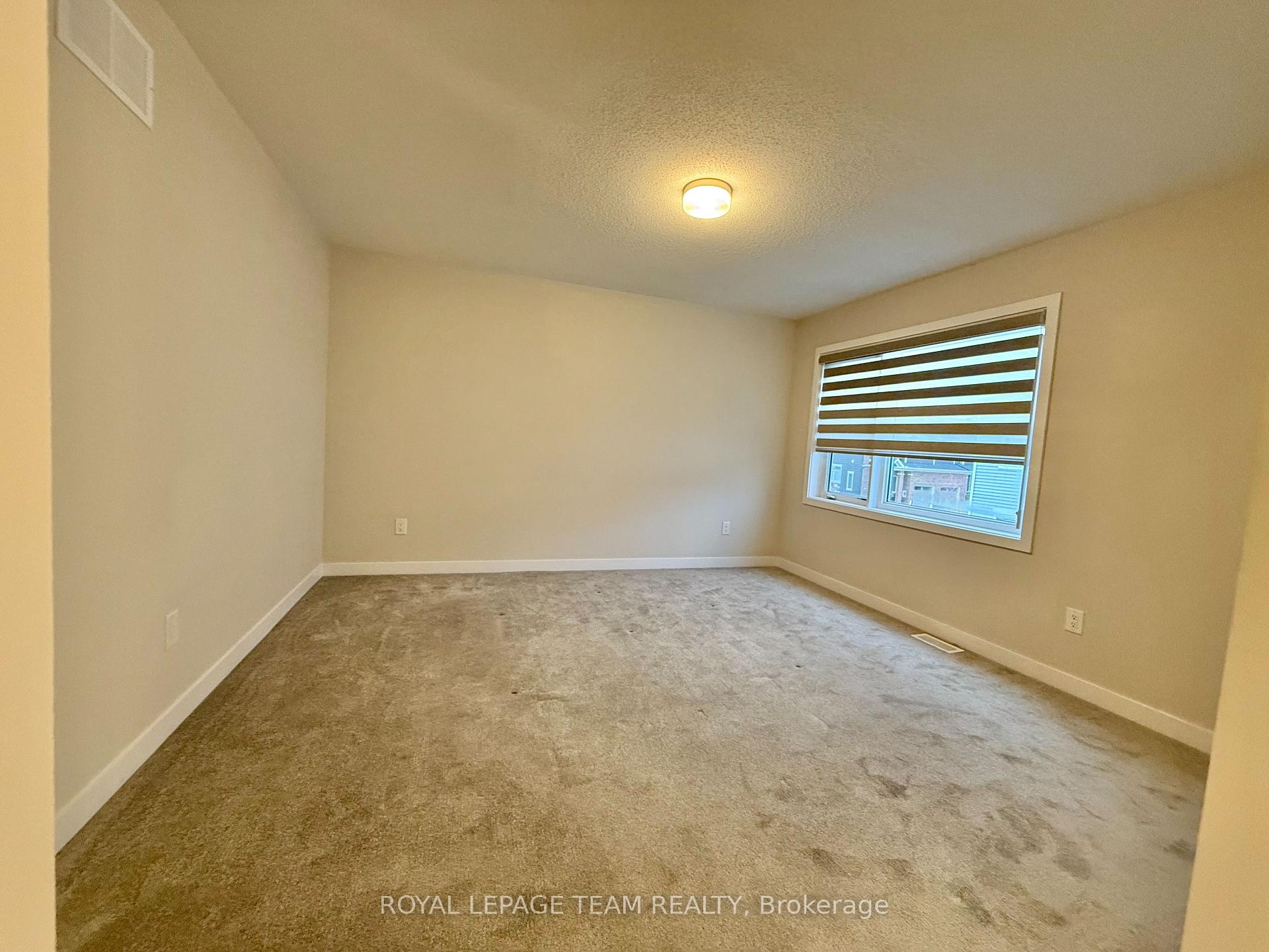 Photo 11 of 303 Canadensis Lane, Ottawa, Barrhaven - Half Moon Bay — HOMEH