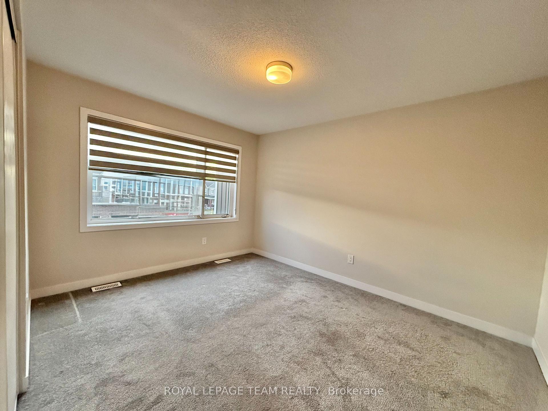 Photo 16 of 303 Canadensis Lane, Ottawa, Barrhaven - Half Moon Bay — HOMEH