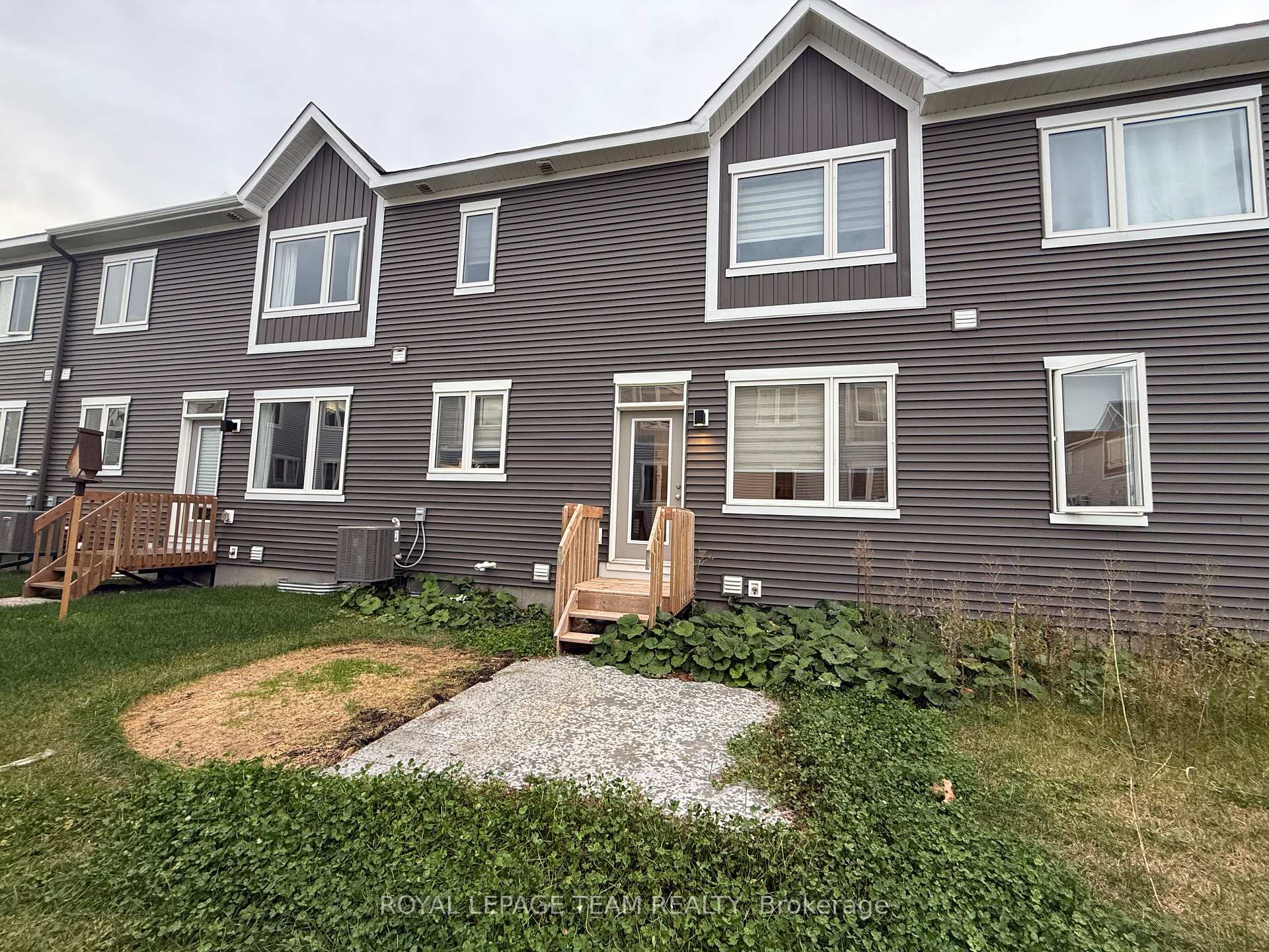 Photo 18 of 303 Canadensis Lane, Ottawa, Barrhaven - Half Moon Bay — HOMEH