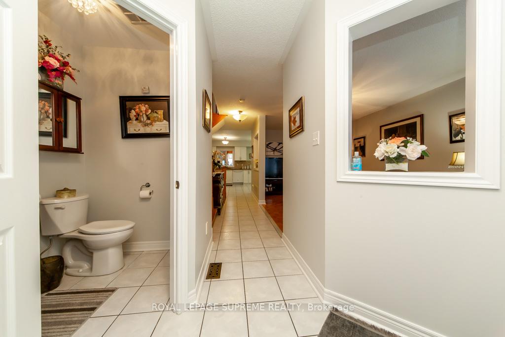 Photo 6 of 43 Coolspring Crescent, Caledon, Bolton East — HOMEH