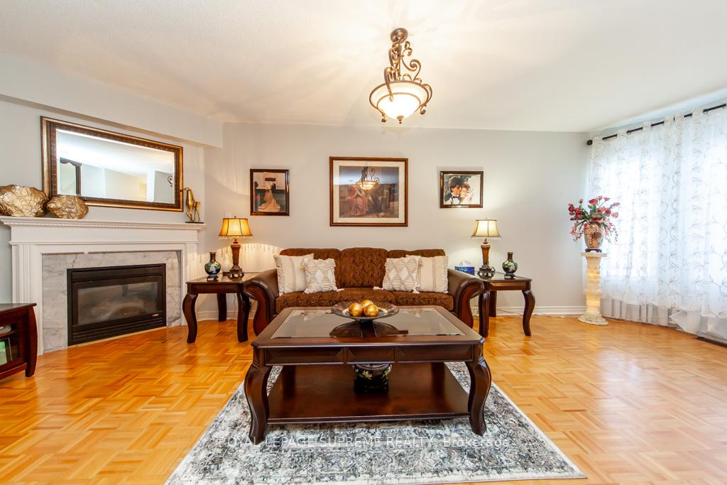 Photo 8 of 43 Coolspring Crescent, Caledon, Bolton East — HOMEH
