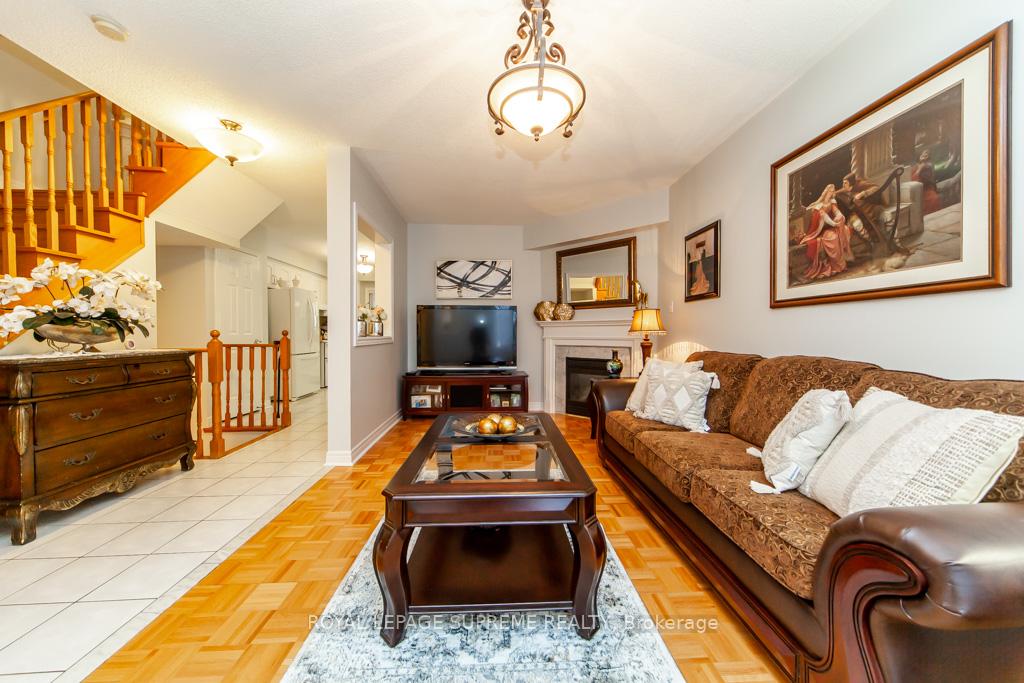 Photo 11 of 43 Coolspring Crescent, Caledon, Bolton East — HOMEH