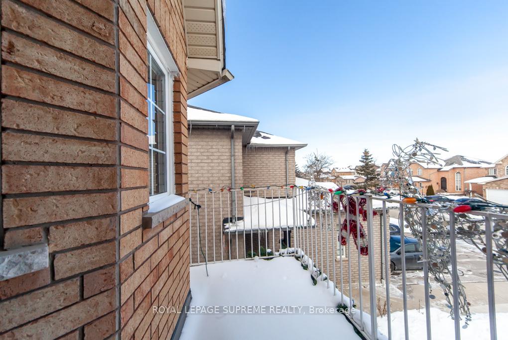 Photo 32 of 43 Coolspring Crescent, Caledon, Bolton East — HOMEH