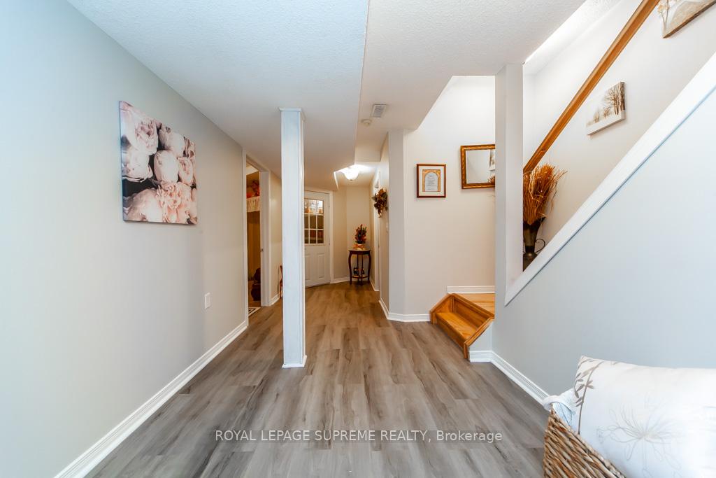 Photo 40 of 43 Coolspring Crescent, Caledon, Bolton East — HOMEH