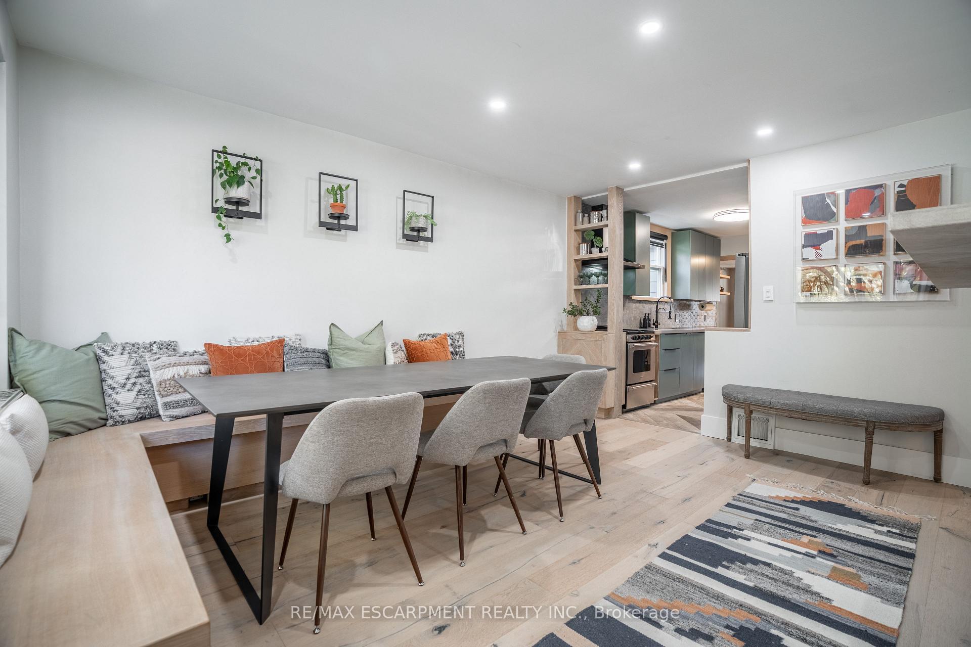 Photo 3 of 128 East 17TH Street, Hamilton, Inch Park — HOMEH