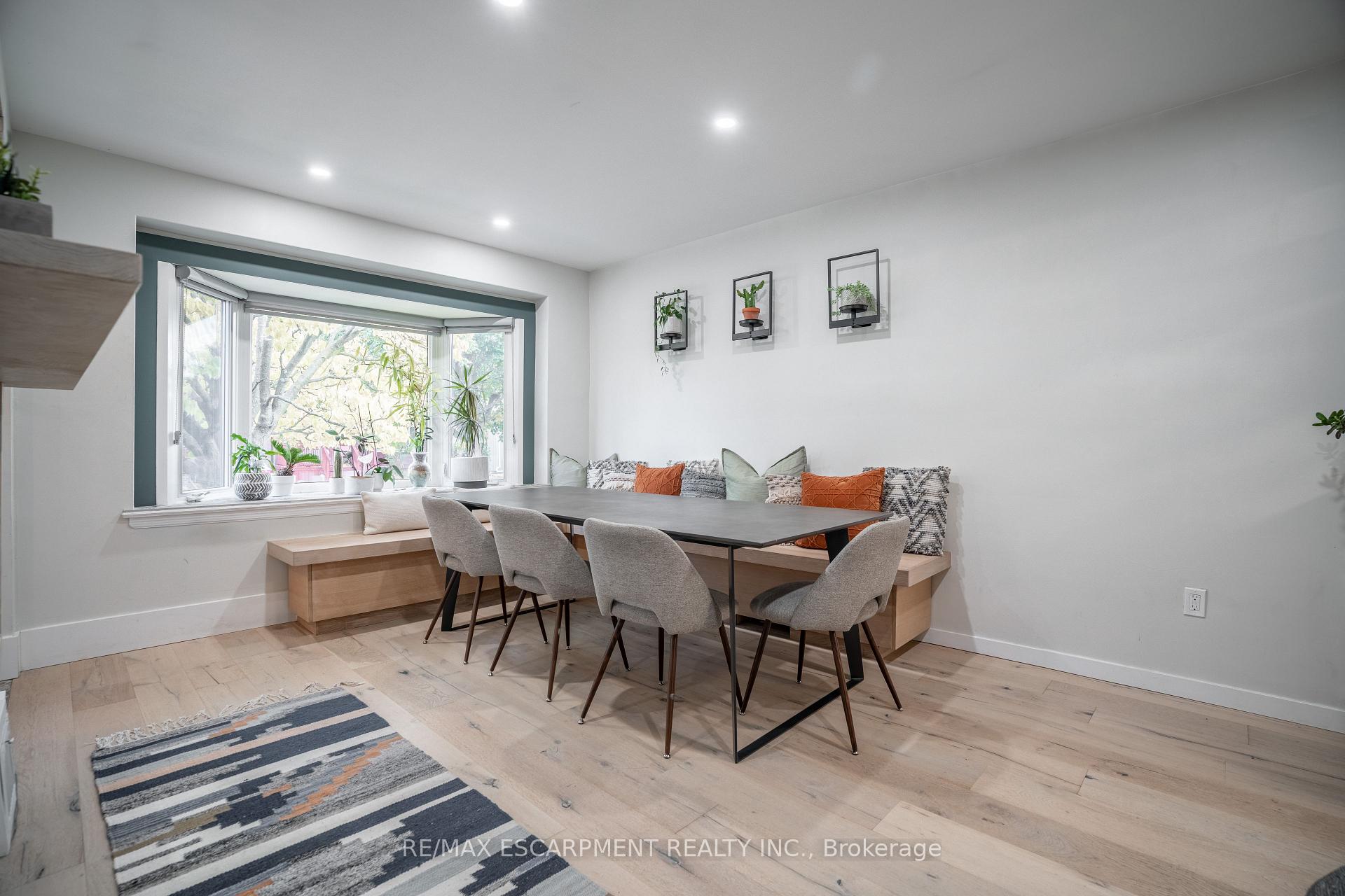 Photo 4 of 128 East 17TH Street, Hamilton, Inch Park — HOMEH