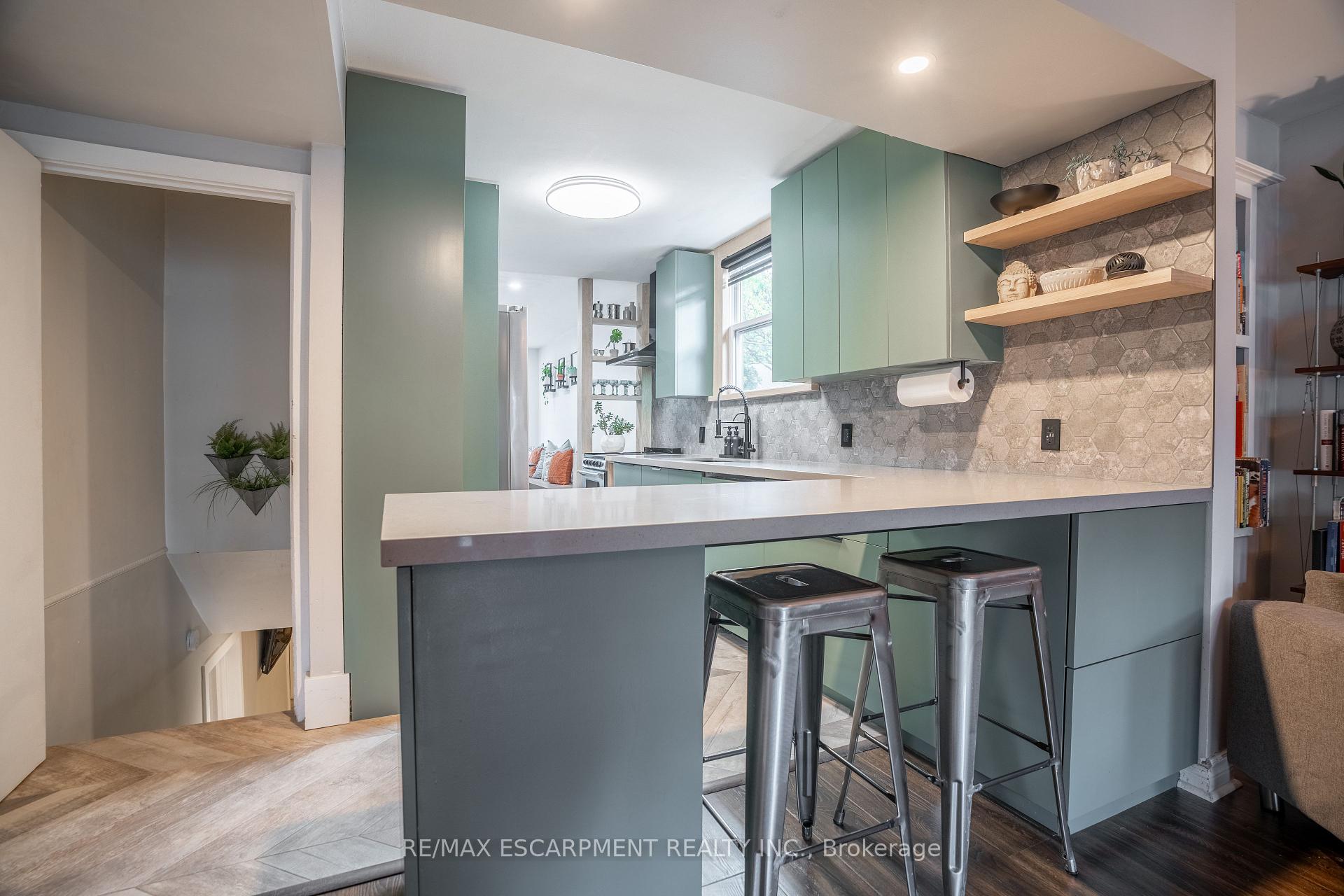 Photo 11 of 128 East 17TH Street, Hamilton, Inch Park — HOMEH