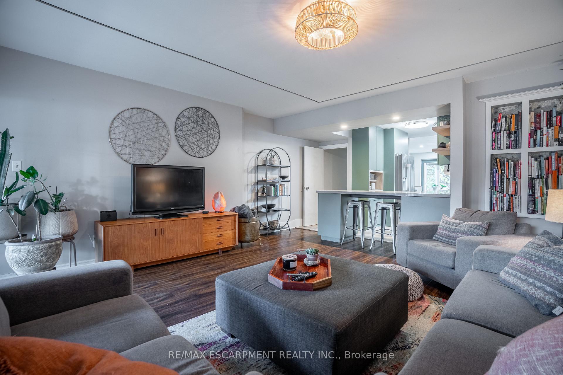 Photo 16 of 128 East 17TH Street, Hamilton, Inch Park — HOMEH