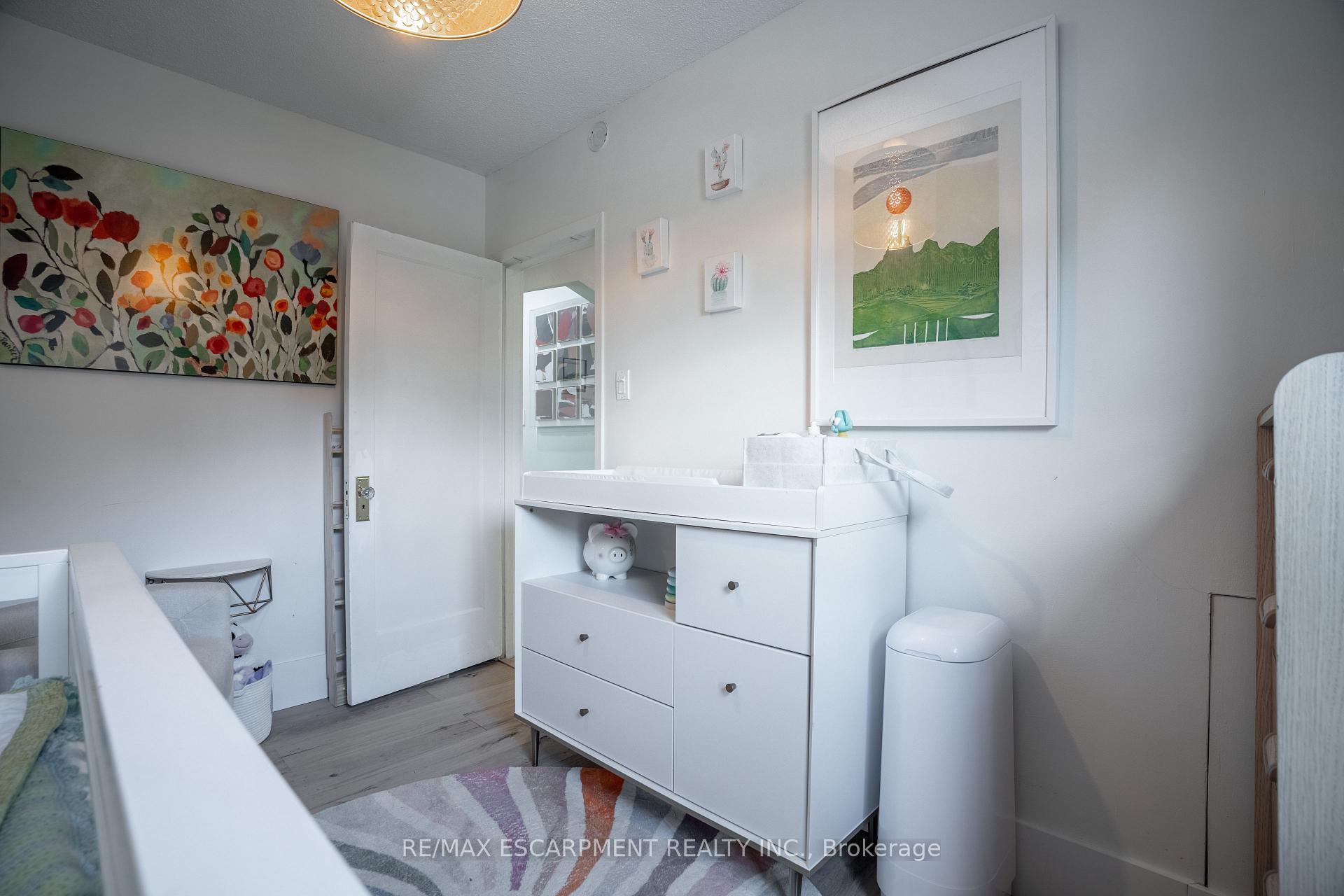Photo 18 of 128 East 17TH Street, Hamilton, Inch Park — HOMEH