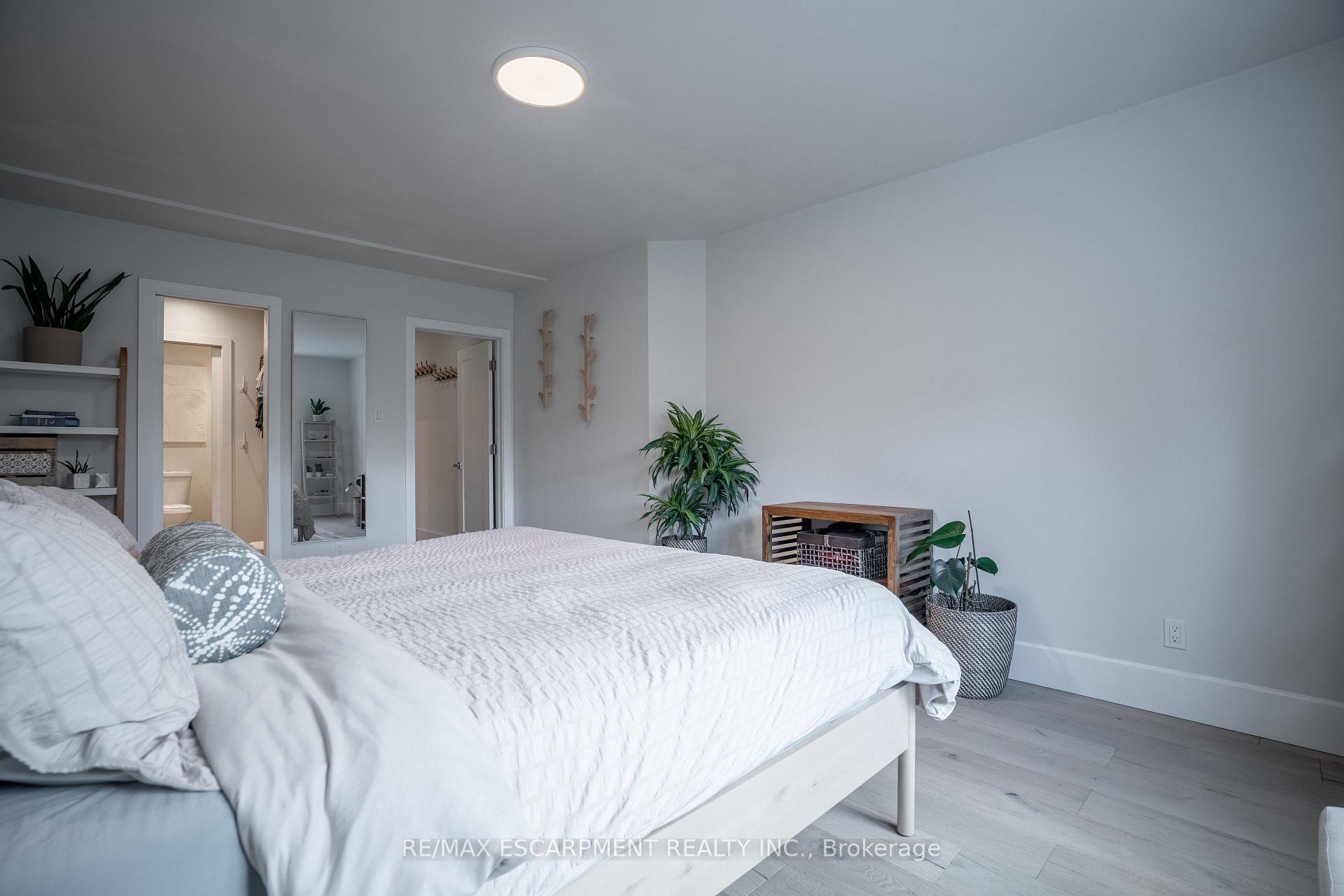 Photo 21 of 128 East 17TH Street, Hamilton, Inch Park — HOMEH