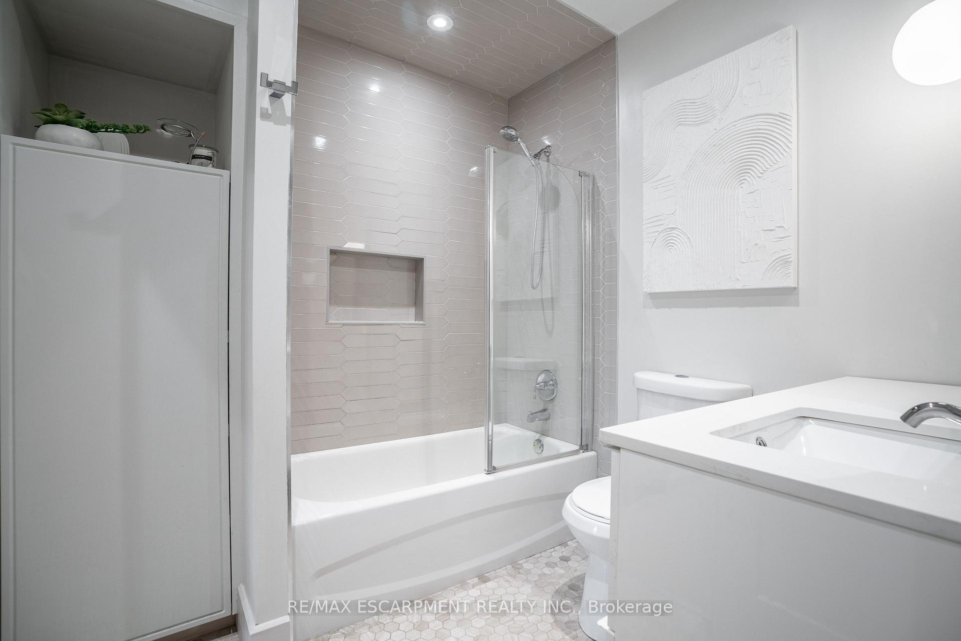 Photo 24 of 128 East 17TH Street, Hamilton, Inch Park — HOMEH