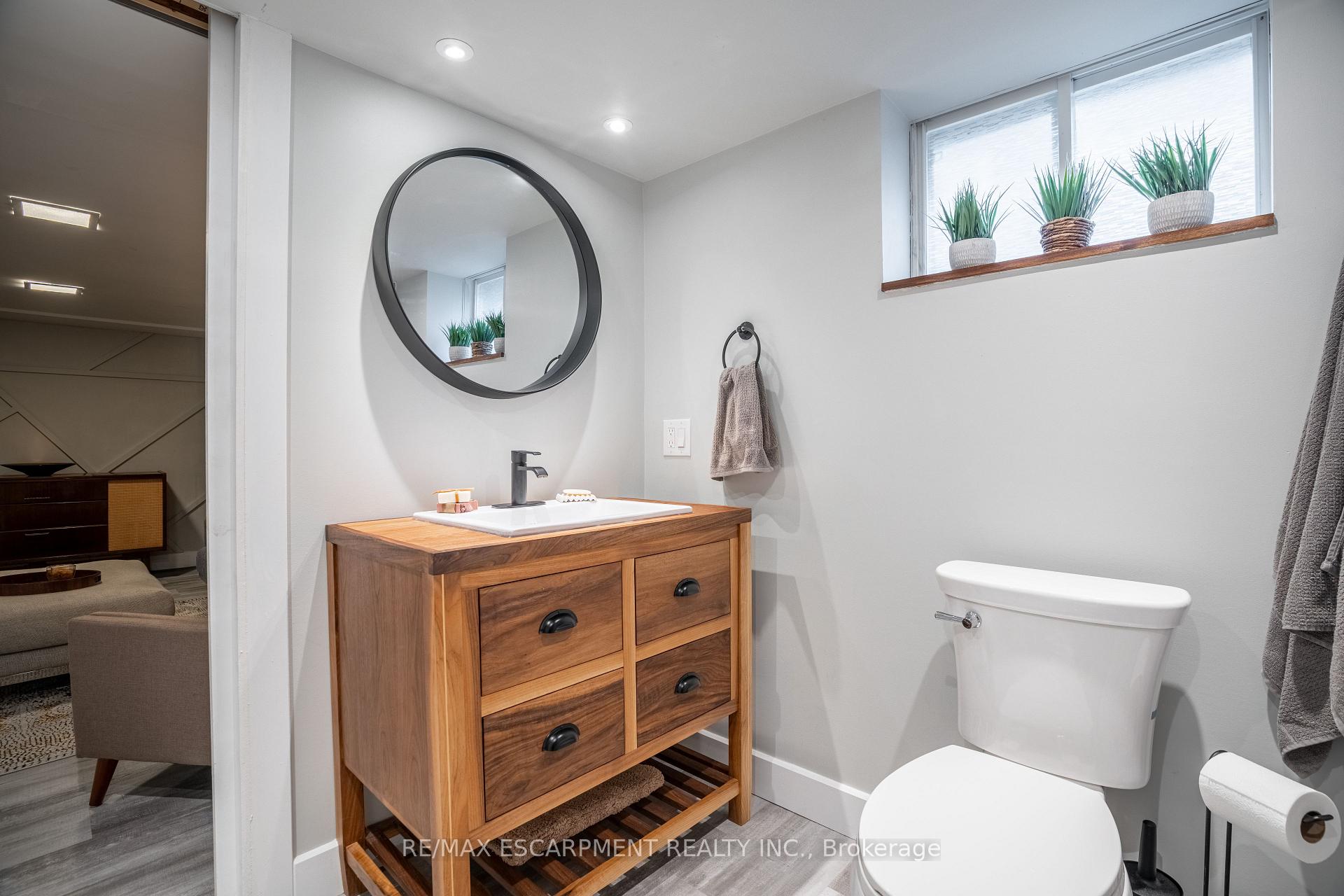 Photo 32 of 128 East 17TH Street, Hamilton, Inch Park — HOMEH