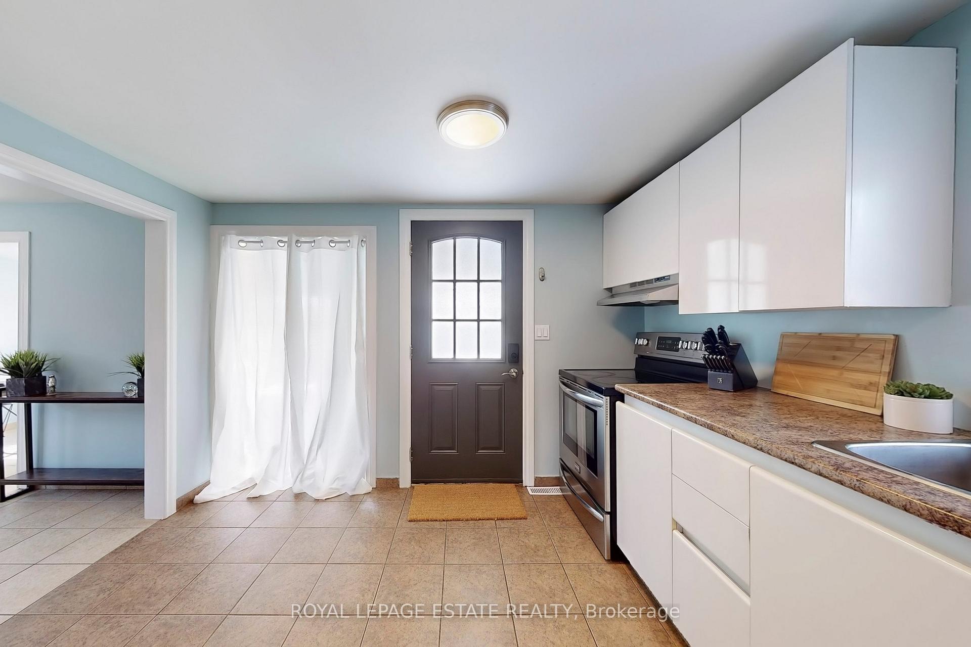 Photo 17 of 6 Durham Street, Clarington, Bowmanville — HOMEH