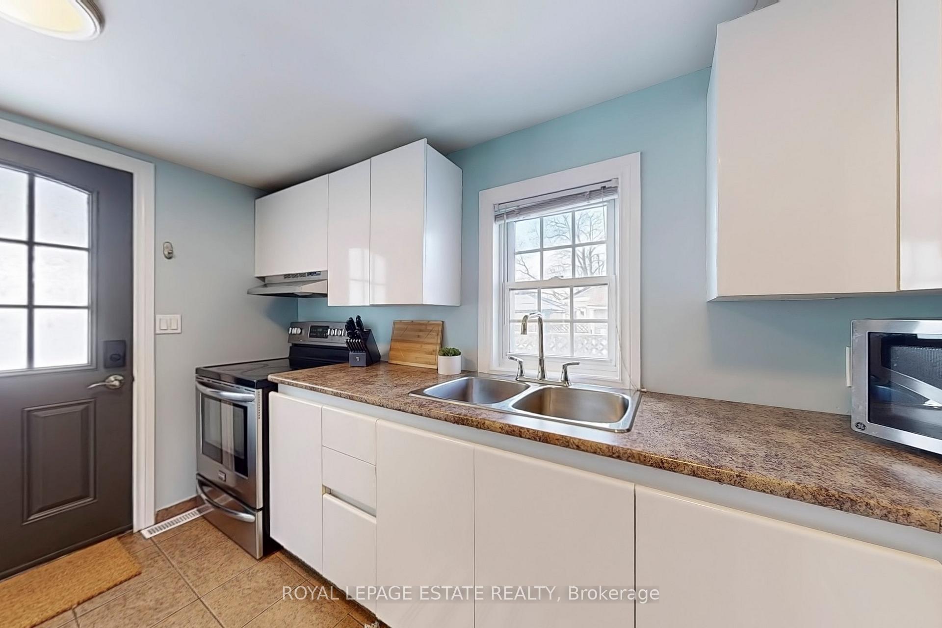 Photo 18 of 6 Durham Street, Clarington, Bowmanville — HOMEH