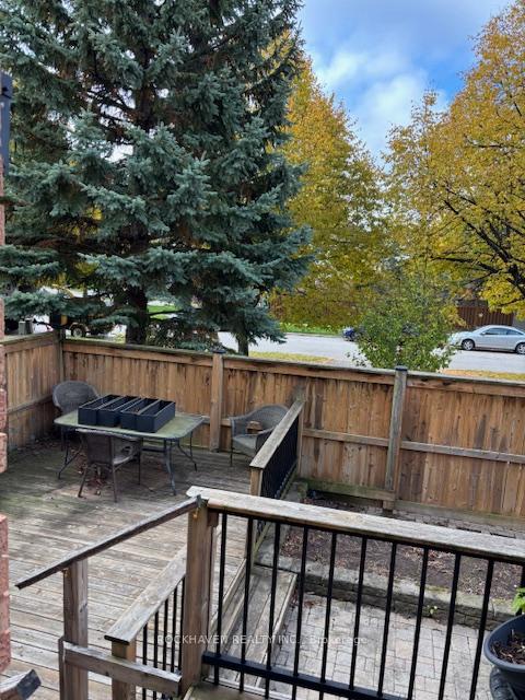 Photo 15 of 98 Fellowes Crescent, Hamilton, Waterdown — HOMEH
