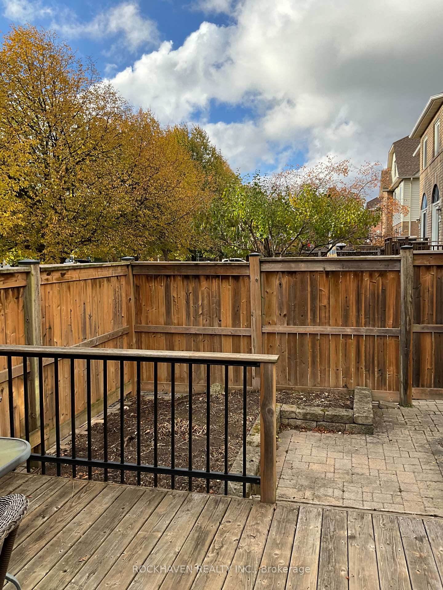 Photo 17 of 98 Fellowes Crescent, Hamilton, Waterdown — HOMEH