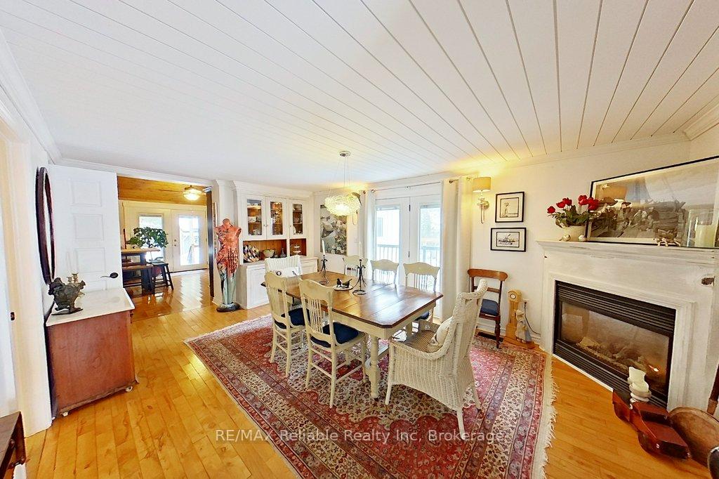 Photo 8 of 38 Catherine Street, Bluewater, Bayfield — HOMEH