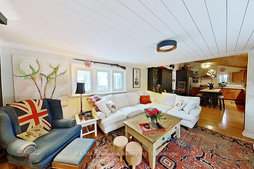 Photo 19 of 38 Catherine Street, Bluewater, Bayfield — HOMEH