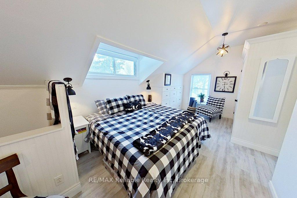 Photo 22 of 38 Catherine Street, Bluewater, Bayfield — HOMEH