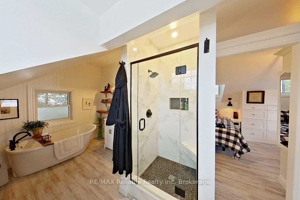 Photo 26 of 38 Catherine Street, Bluewater, Bayfield — HOMEH