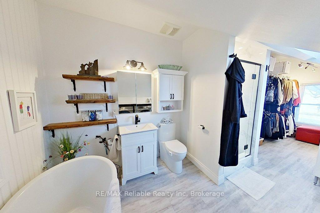 Photo 27 of 38 Catherine Street, Bluewater, Bayfield — HOMEH