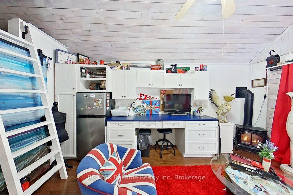 Photo 29 of 38 Catherine Street, Bluewater, Bayfield — HOMEH