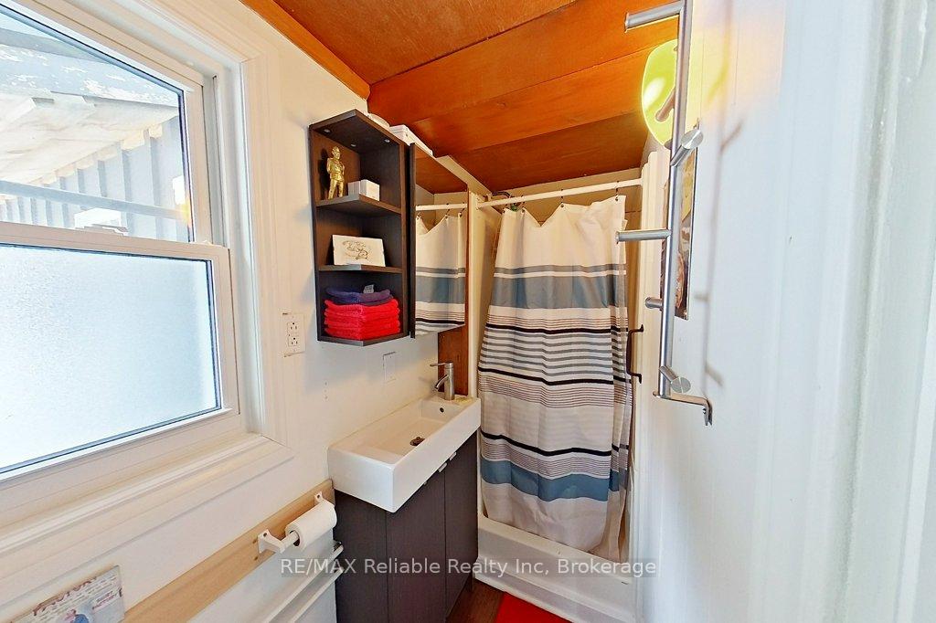 Photo 34 of 38 Catherine Street, Bluewater, Bayfield — HOMEH