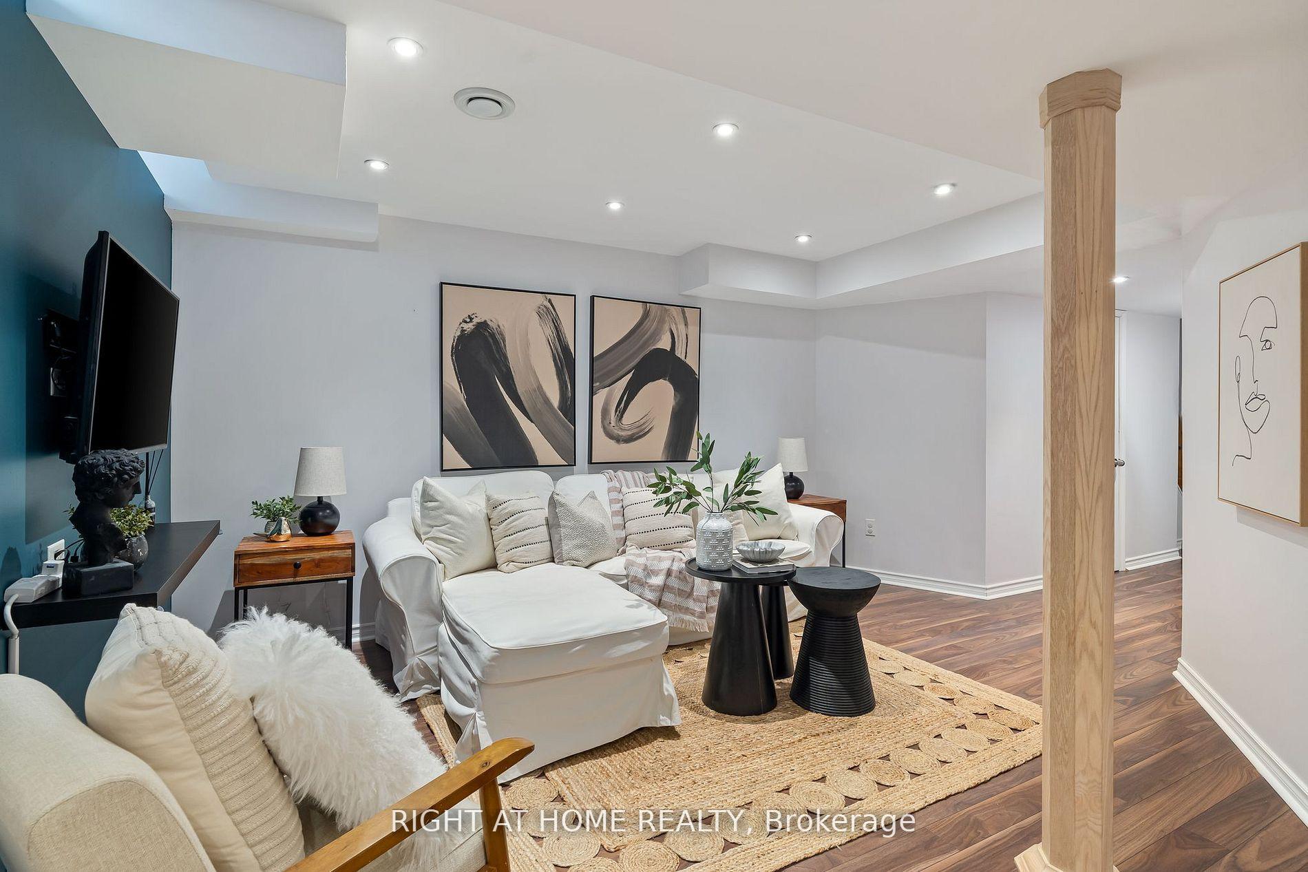 Photo 32 of 14 Dodds Square, Clarington, Bowmanville — HOMEH