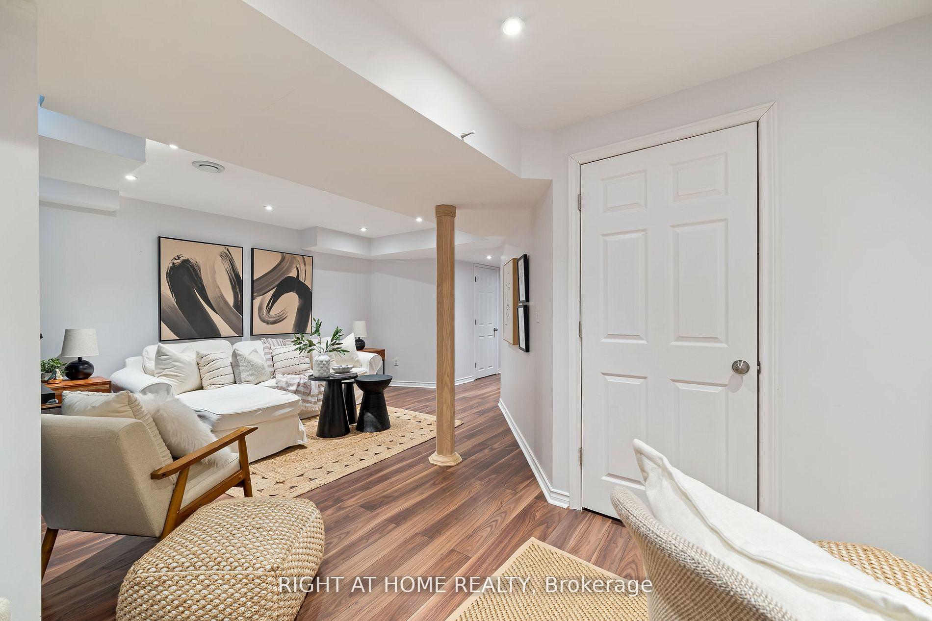 Photo 34 of 14 Dodds Square, Clarington, Bowmanville — HOMEH