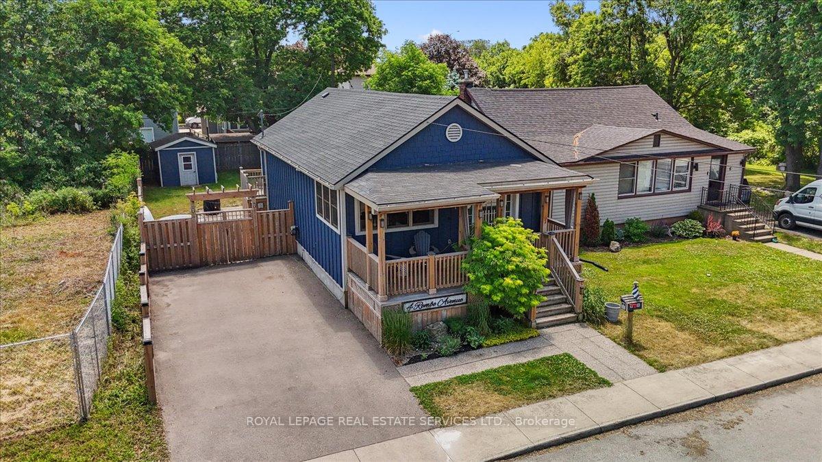 Photo 25 of 4 Rembe Avenue, Hamilton, Hamilton Beach — HOMEH